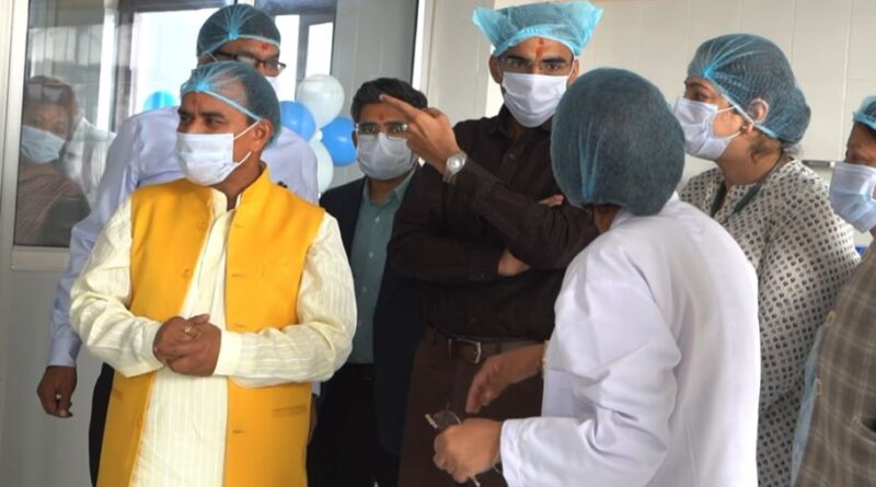 मुख्यमंत्री की अपेक्षा अनुरूप सुविधाओं में निजी चिकित्सालयों से कम न रहे अपने जनमन के सरकारी अस्पतालः डीएम