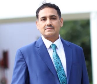 बदलते समय में पैरेंटिंग: बुनियादी ज़रूरतों से आगे एक परवरिश संयुक्त परिवार से एकल परिवारों तक