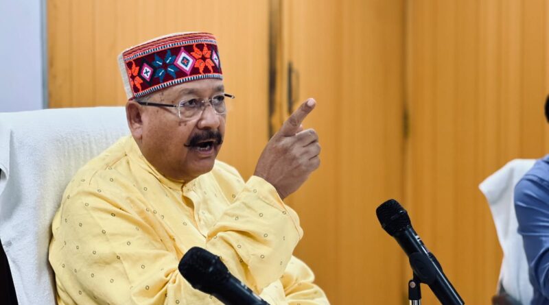 मंत्री ने भारत-नेपाल सीमा पर कराई जा रहे कार्यों की समीक्षा बैठक में दिये कई निर्देश