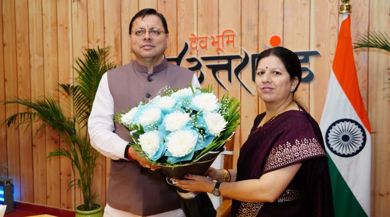 उत्तराखंड क्रिकेट एसोसिएशन की नई सचिव किरण रौतेला वर्मा की मुख्यमंत्री से महत्वपूर्ण मुलाकात: खेल विकास की नई दिशा
