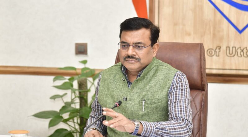 मुख्य सचिव  आनन्द बर्द्धन ने शुक्रवार को सचिवालय में आयोजित बैठक के दौरान विभागों को आउटकम इंडिकेटर्स निर्धारित करने के निर्देश दिए
