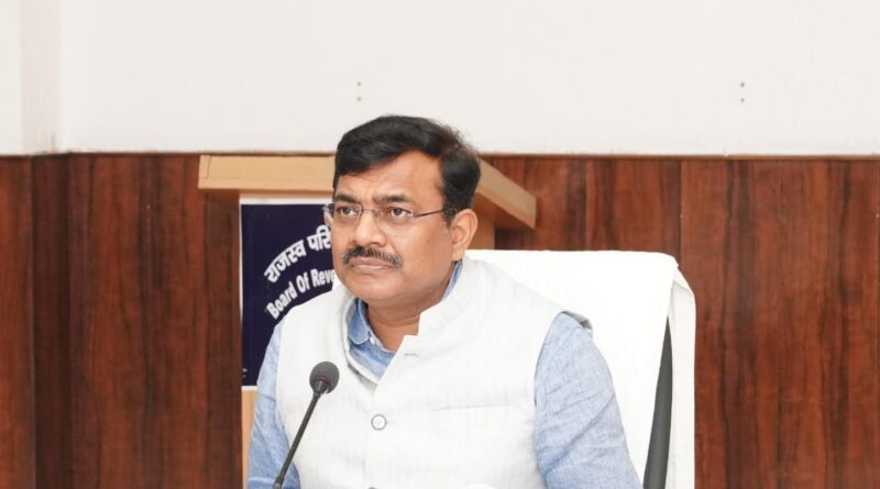 धारा 34 और 143 से सम्बन्धित वादों के निस्तारण के लिए चलाया जाए अभियानः अध्यक्ष राजस्व परिषद