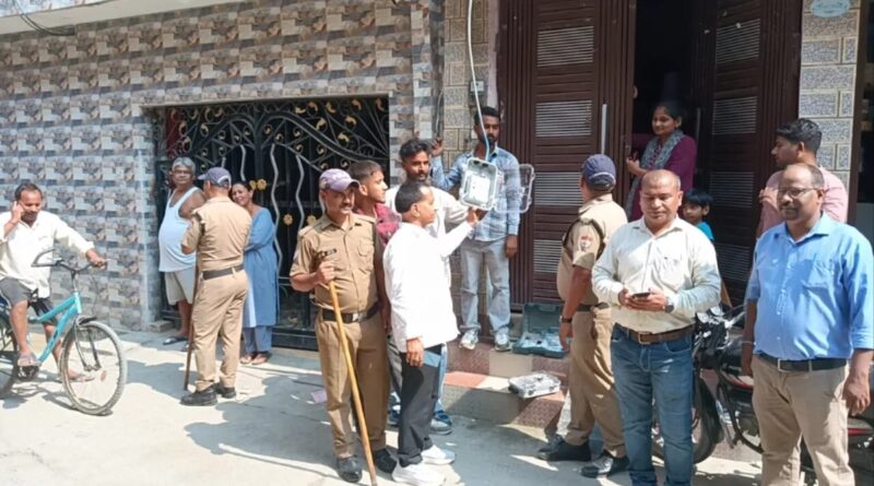 उत्‍तराखंड में स्मार्ट मीटर लगाने का विरोध, ऊर्जा निगम की टीम को लेनी पड़ी पुलिस की मदद