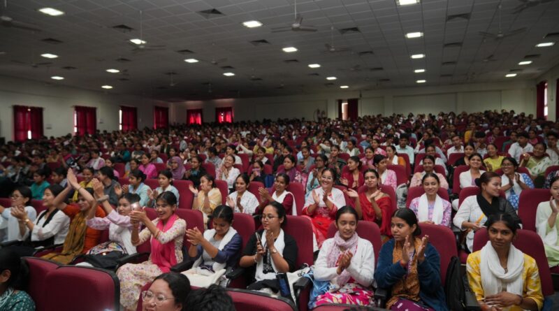 श्री गुरु राम राय यूनिवर्सिटी काॅलेज ऑफ नर्सिंग