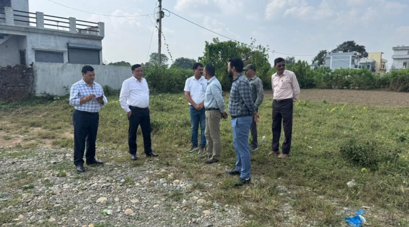 अवैध प्लॉटिंग और निर्माणों पर एमडीडीए की बड़ी कार्रवाई, लगभग 26 बिघा में अवैध प्लॉटिंग पर चला बुलडोजर, आधा दर्जन से अधिक अवैध व्यवसायिक एंव आवासीय निर्माण सील