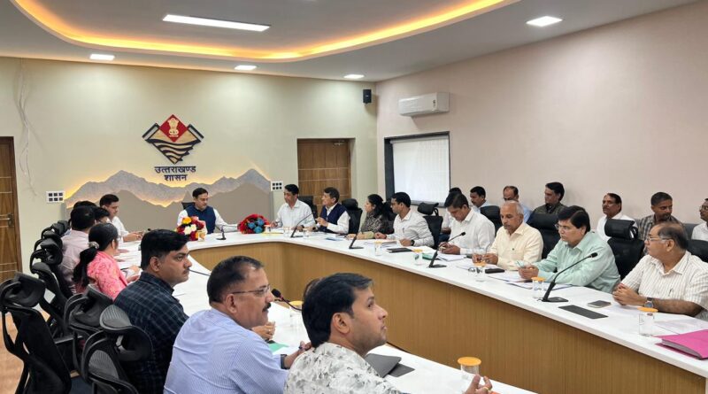 गन्ना विकास एवं चीनी उद्योग विभाग की अध्यक्षता में आहूत बैठक में पारित किये गये आदेश