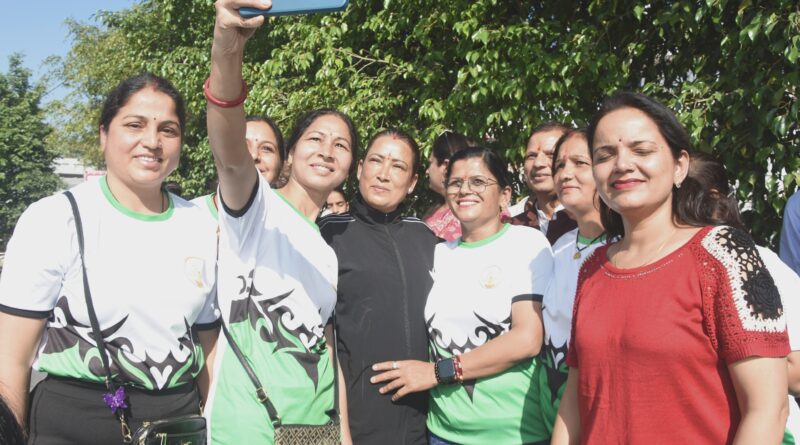 योग का सूर्य विश्व पटल पर दीदिप्तिमान: रेखा आर्या