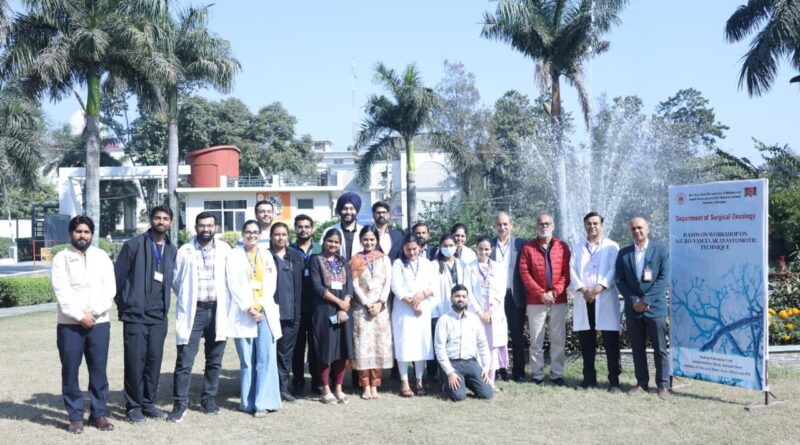 महंत इन्द्रेश अस्पताल के सर्जिकल ऑन्कोलॉजी विभाग ने प्लास्टिक सर्जरी विभाग के सहयोग से स्नातकोत्तर प्रशिक्षुओं के लिए माइक्रोवैस्कुलर रिकंस्ट्रक्शन पर एक हैंड्स-ऑन कार्यशाला आयोजित की