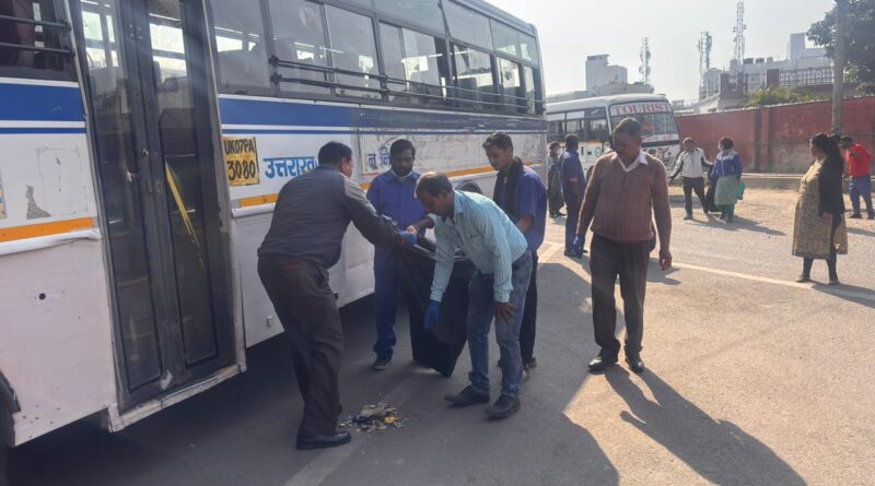 धामी सरकार का संकल्प : आईएसबीटी को बनाया जाएगा स्वच्छता व व्यवस्था का आदर्श मॉडल, एमडीडीए ने तैयार की व्यापक रणनीति
