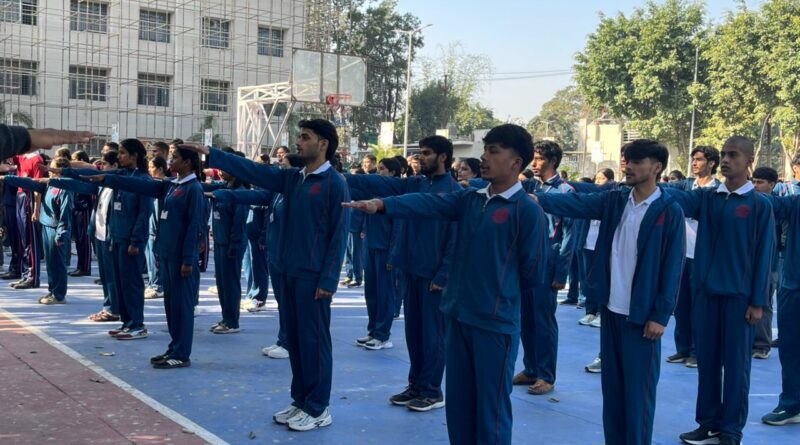 एसजीआरआर विश्वविद्यालय में छात्रों ने ली संवैधानिक मूल्यों की शपथ 