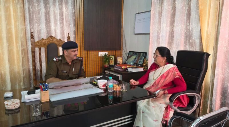 रायवाला थाने में महिला आयोग का निरीक्षण, महिलाओं की सुरक्षा को गंभीरता से लेने के निर्देश