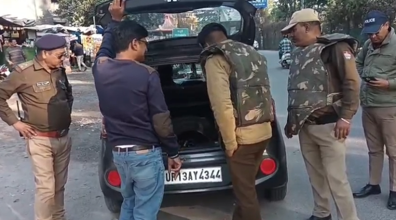 एसएसपी देहरादून के निर्देशों पर पूरे जनपद में दून पुलिस द्वारा लगातार चलाया जा रहा आकस्मिक चेकिंग अभियान