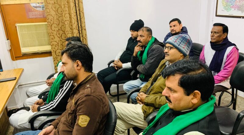 भाकियू (क्रांतिकारी) की बड़ी जीत: जिला विकास अधिकारी से वार्ता सफल, खतौली ब्लॉक की सफाई व्यवस्था सुधारने के लिए कड़े कदम