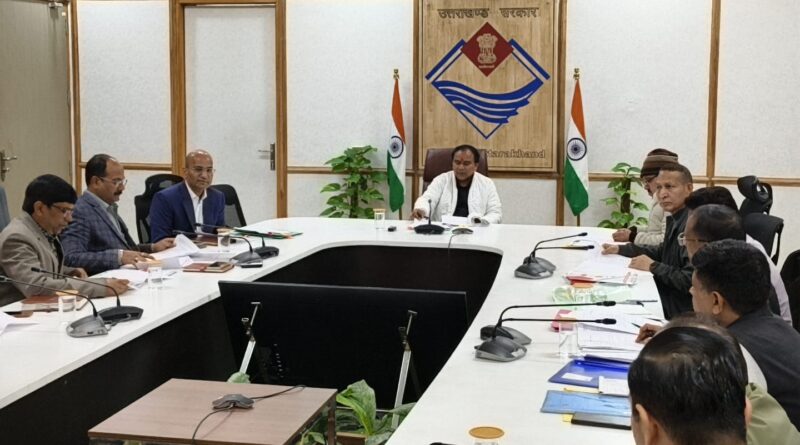 विश्वविद्यालय छात्रों को डीजी लाॅकर पर उपलब्ध करायें प्रामण पत्रः डाॅ. धन सिंह रावत