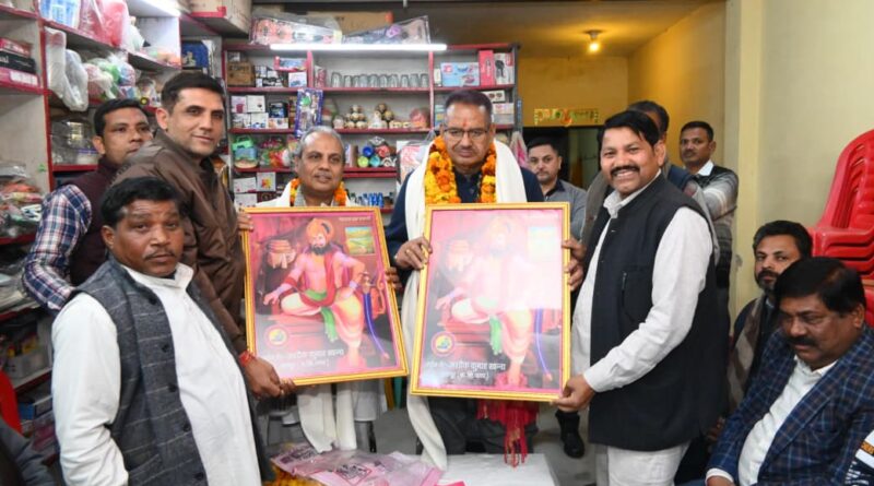 जसपुर में पार्टी पदाधिकारियों एवं कार्यकर्ताओं ने कैबिनेट मंत्री गणेश जोशी का किया भव्य स्वागत 