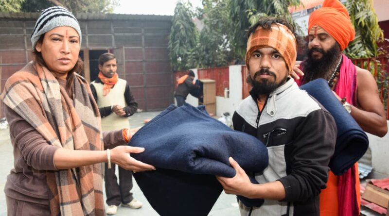 मंत्री रेखा आर्या ने गरीबों व पशु-पक्षियों की सेवा कर मनाया नव वर्ष