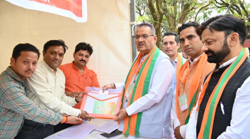 दीनदयाल उपाध्याय प्रशिक्षण महाअभियान 2026 के अंतर्गत मसूरी विधानसभा के मंडल के प्रशिक्षण वर्ग का शुभारंभ करते कैबिनेट मंत्री गणेश जोशी