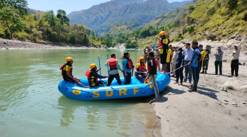 धारचूला (पिथौरागढ़) क्षेत्रांतर्गत युवती ने लगाई नदी में छलांग, SDRF टीम ने सर्चिंग के दौरान बरामद किया शव