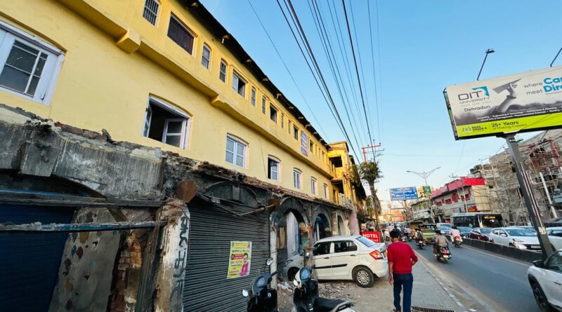 मुख्यमंत्री पुष्कर सिंह धामी का विजन हो रहा साकार, आढ़त बाजारदृतहसील चौक सड़क चौड़ीकरण परियोजना ने पकड़ी रफ्तार