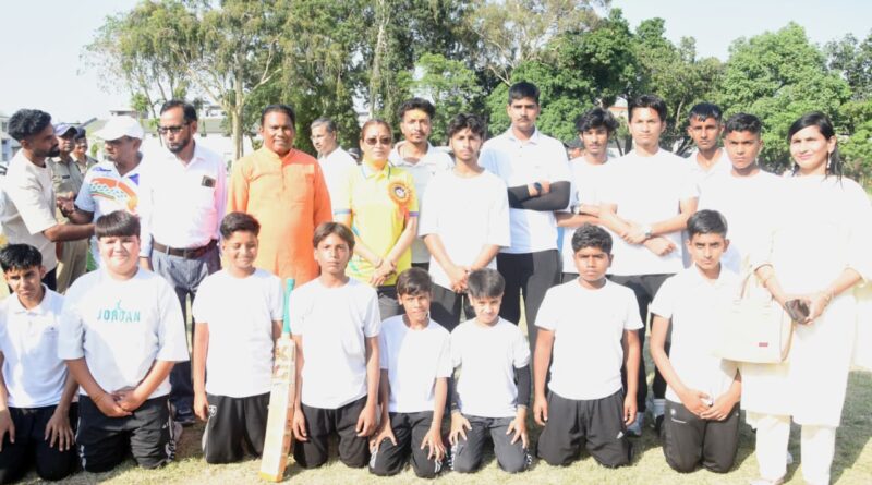 हरिद्वार में टेनिस बॉल क्रिकेट प्रतियोगिता का भव्य आगाज़, खेल मंत्री रेखा आर्या ने किया शुभारंभ