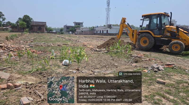 ताहिर अंसारी द्वारा बिना अनुमति 3 बीघा में की जा रही अवैध प्लॉटिंग को किया गया ध्वस्त, उपाध्यक्ष बंशीधर तिवारी का सख्त अल्टीमेटम